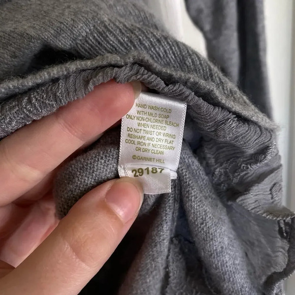 GARNET HILL Cashmere Sweater Gray Ruffle Hem Size Medium Basic - Picture 6 of 6